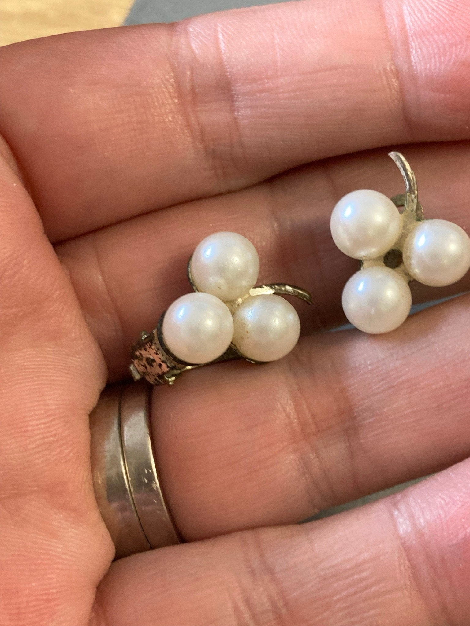 Vintage Chanel Braided Pearl Earrings – Viange Vintage